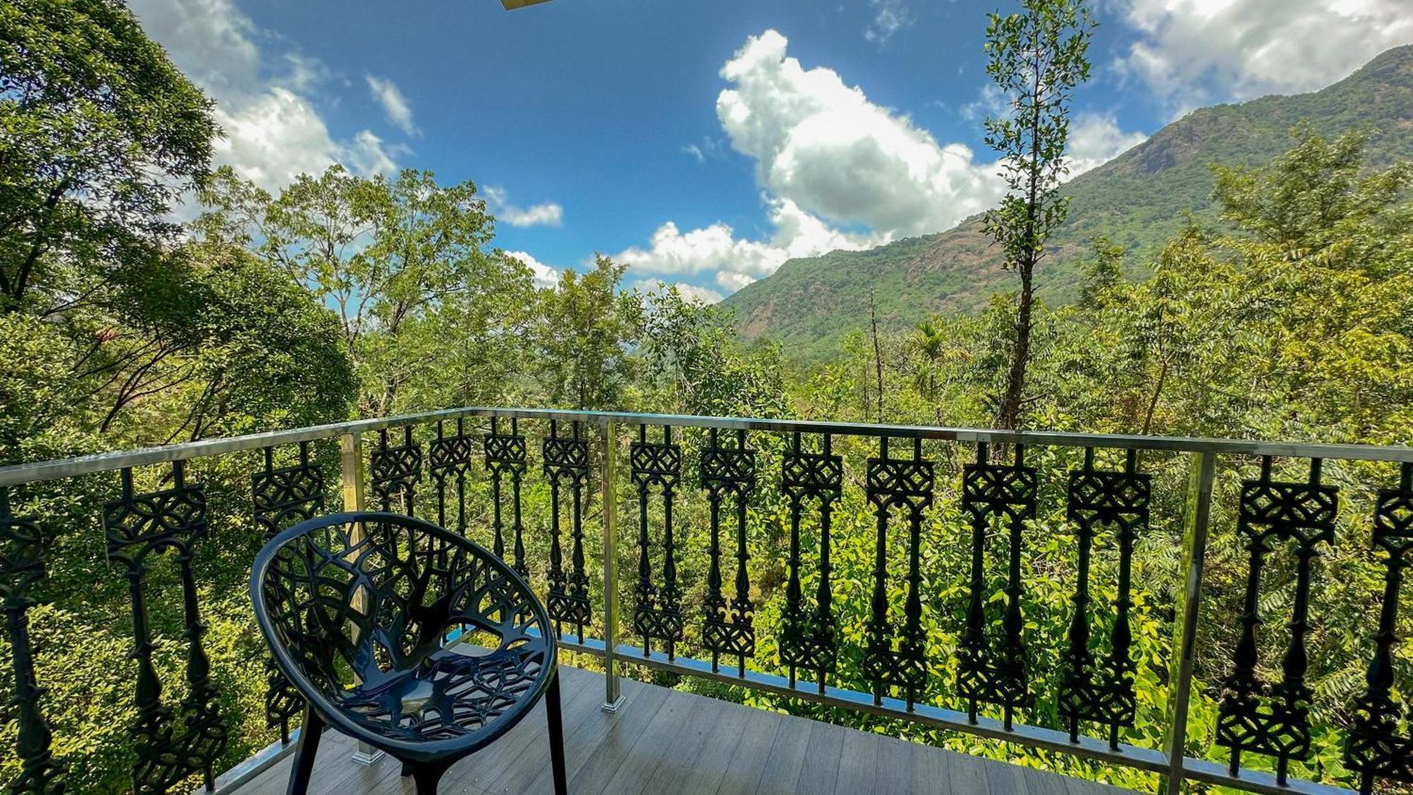 The Heights Munnar Hotel Exterior photo