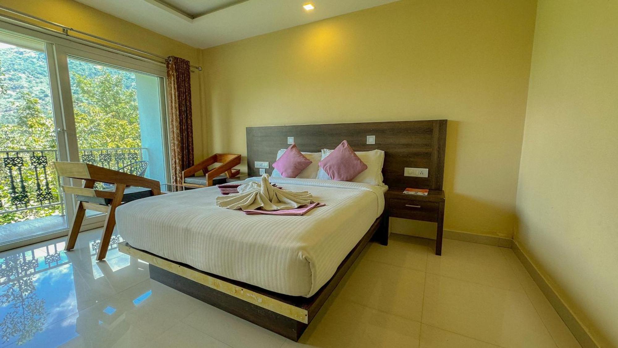 The Heights Munnar Hotel Exterior photo